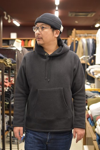 モシール  MOSSIR　パーカー KORNELIA 　ご紹介