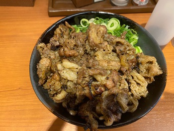 明日は肉のヤマキ　　否　デラックスウエア2022SS　展示会に行ってきます