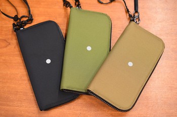 COMFY コンフィー ジップ ウォレット CME WALLET