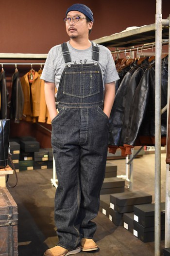 トロフィークロージング　1603 CARPENTER OVERALL DIRT DENIM　着用感